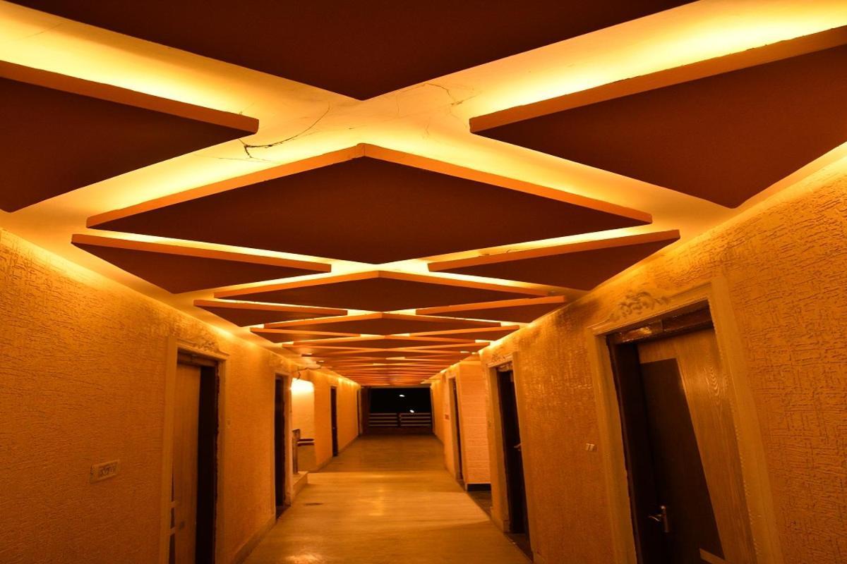אג'מר Ganpati Plaza Hotel מראה חיצוני תמונה